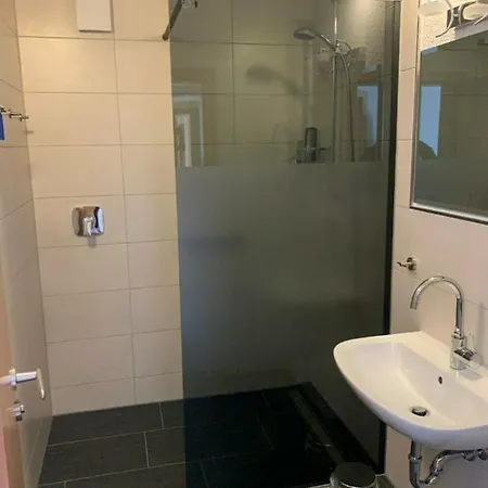 Adult Only Klimatisierte In Шверте
